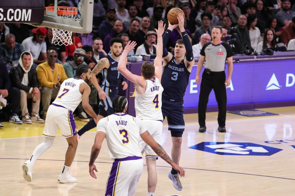 在一场吸引 在一场吸引