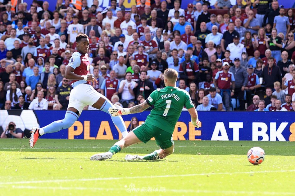 伊萨克年轻 伊萨克年轻