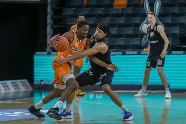 联赛效力 联赛效力