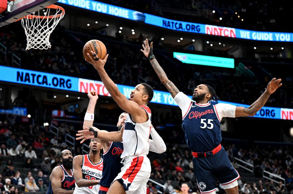 进攻犯规 进攻犯规